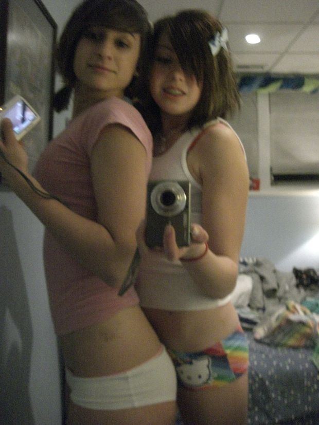 Emo Lesbians