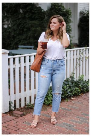 So cute fancy blonde Chubby with sandals