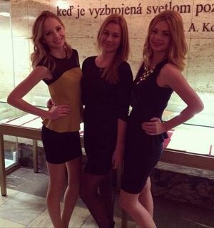 Choose one and f*ck her hard! 34 ❤️