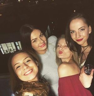 Choose one and f*ck her hard! 35 ❤️