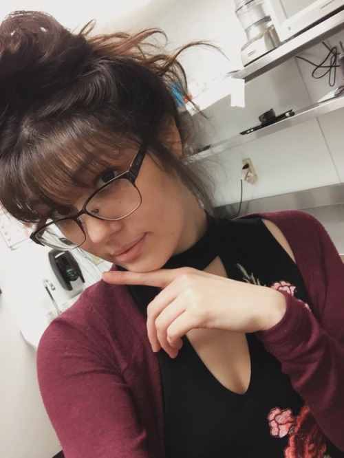 Saucy amateur idol