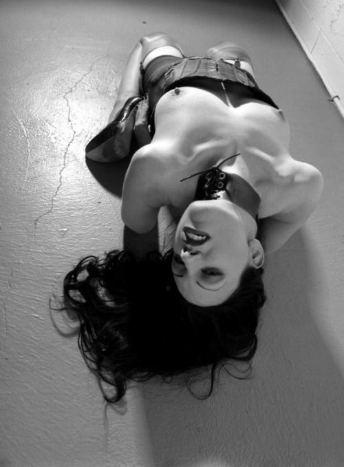 good brunette gurl
