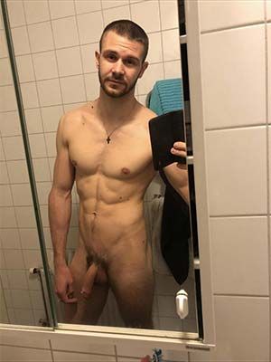 Lucas the gentle gay top into hooking up in Sprinfield close to Philly