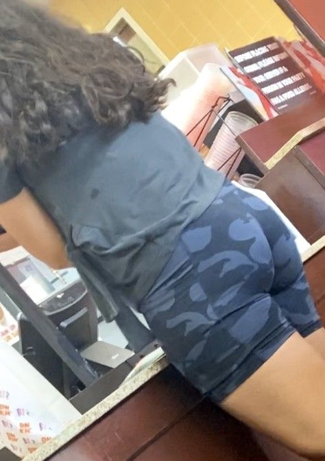 Hot ass at donut shop