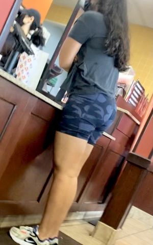 Hot ass at donut shop