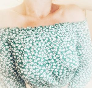 Wishing you a nice, radiant Sunday. Have a good one!