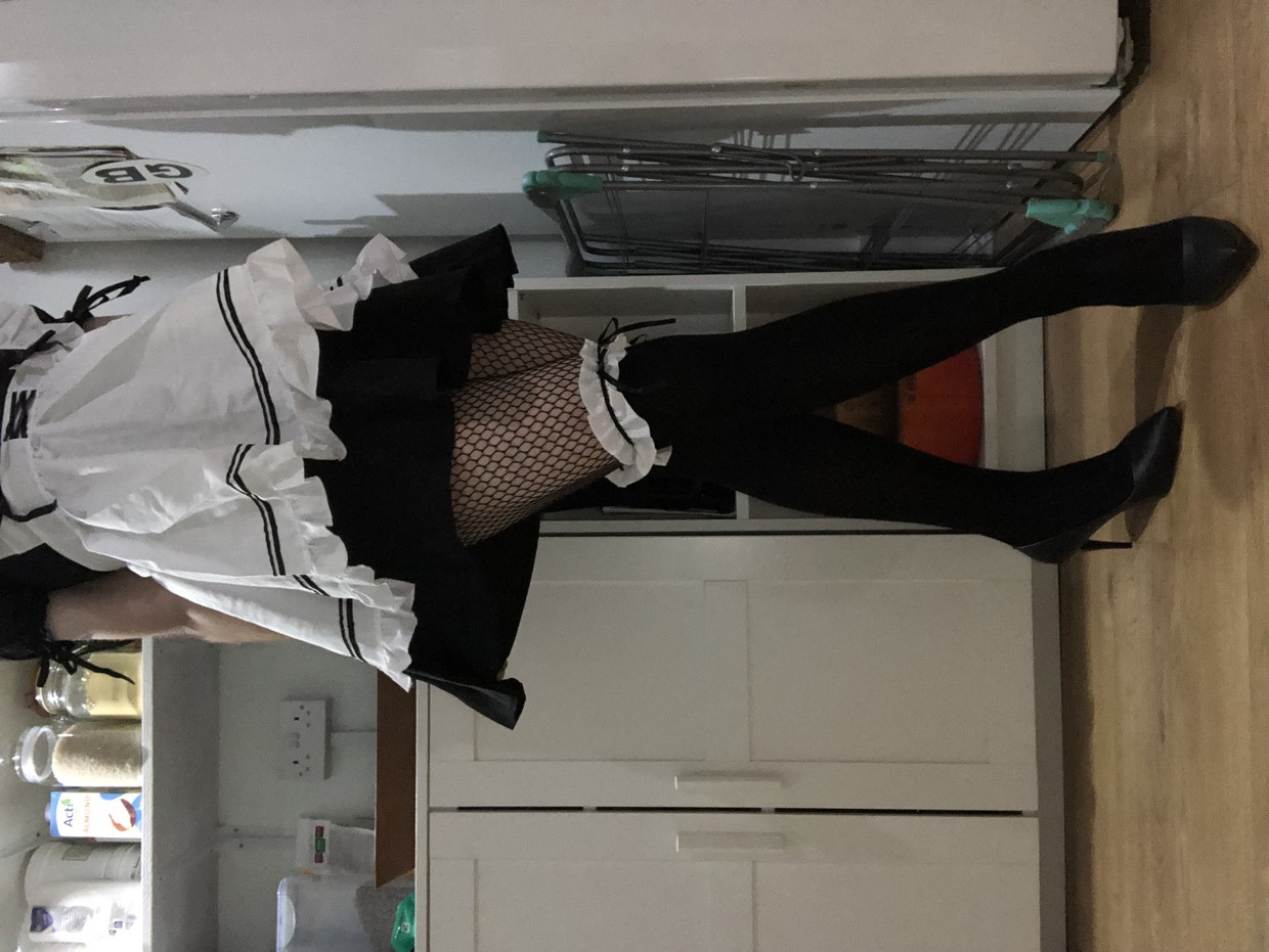 Sissy maid