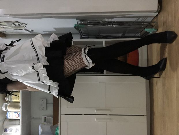 Sissy maid