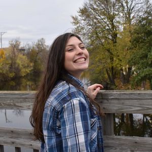 would love to see that smile drenched in cum