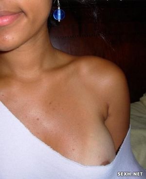 Игривая мулатка