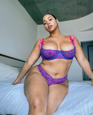 The Beautiful Tabria Majors looking sexy in her Purple bra and panties