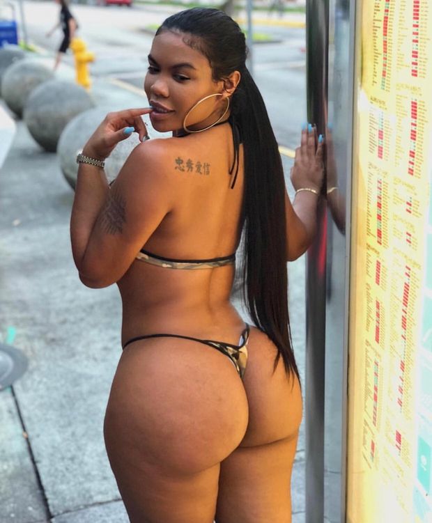 Smoking Hot Ebony