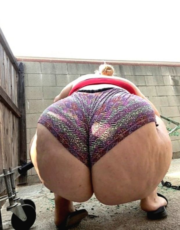 Why are you not showing it all bitch?