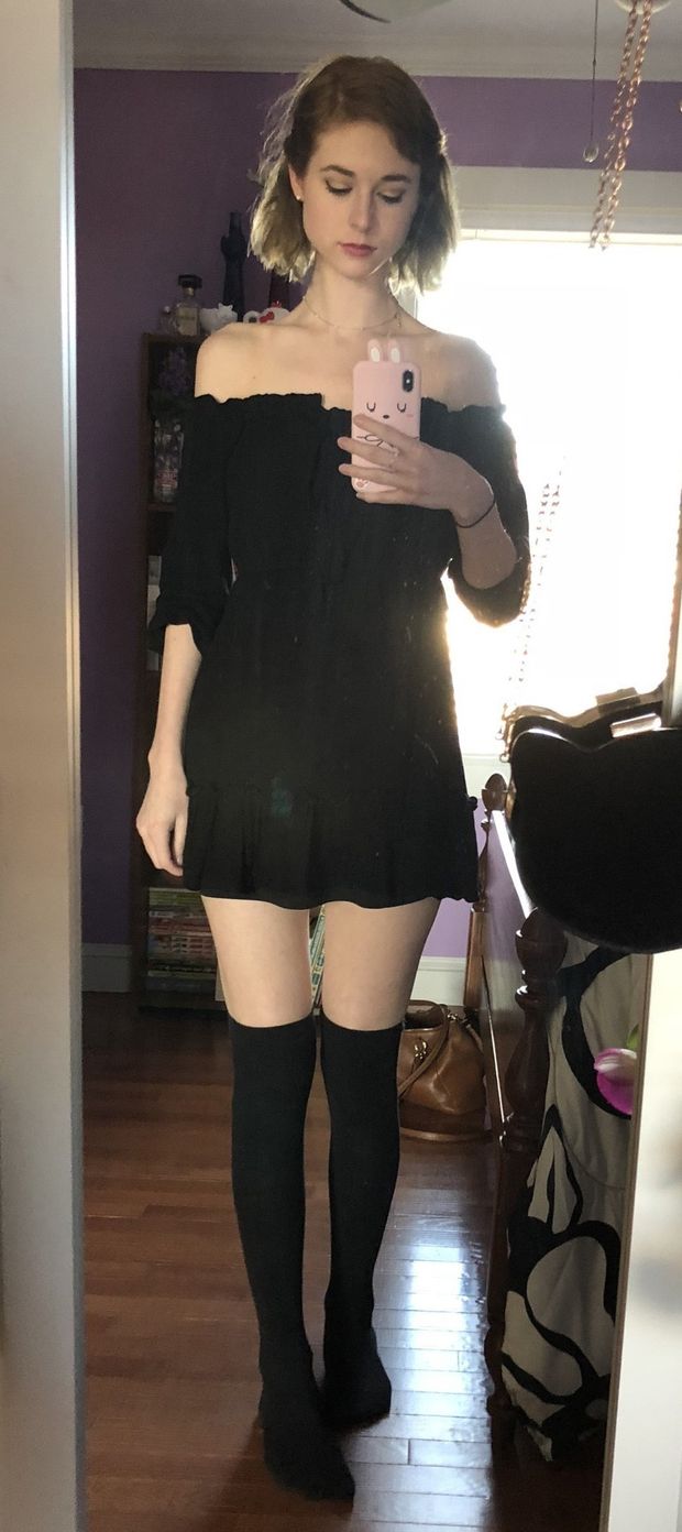 cute brunette dress selfie