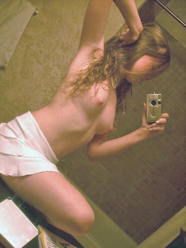 Blonde selfie