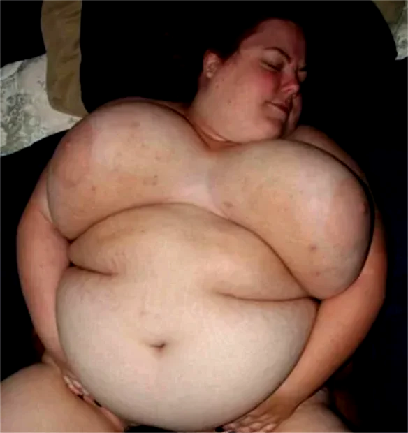Amazing huge bbw tits!