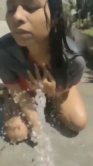 Indian women gets wet.