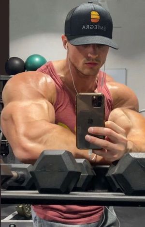 Throw me around with those arms