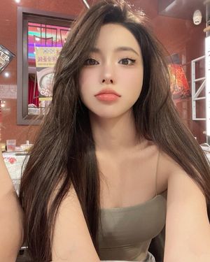 10/10 - Perfect face to skull-fuck silly.