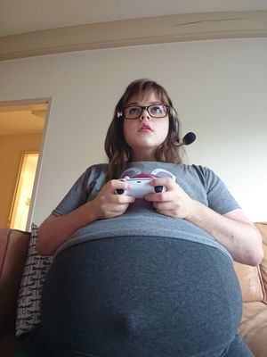 Pregnant Gamer
