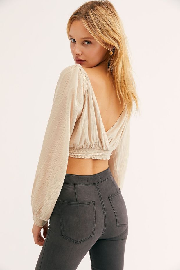 BLONDE BOOTY 00002