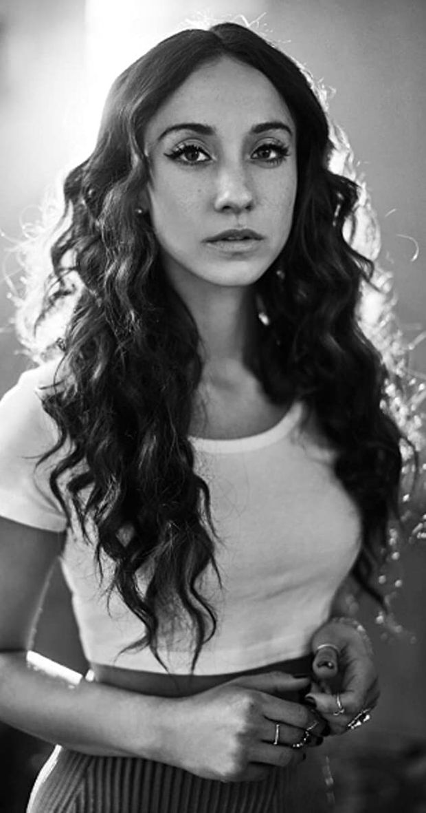 Stella Maeve