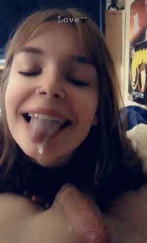Teen drooling cum out of her mouth