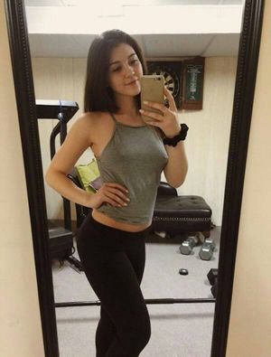 Cute amateur brunette