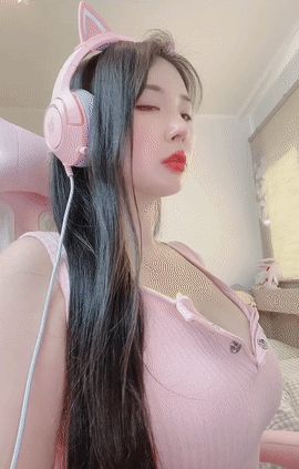 Cutie Asian Babe want you stroke harder