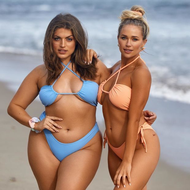 Curvy beach babes