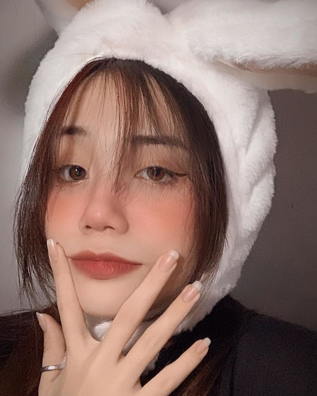 Asian Vietnamese Selfie - Lại Nguyễn Quỳnh Vy