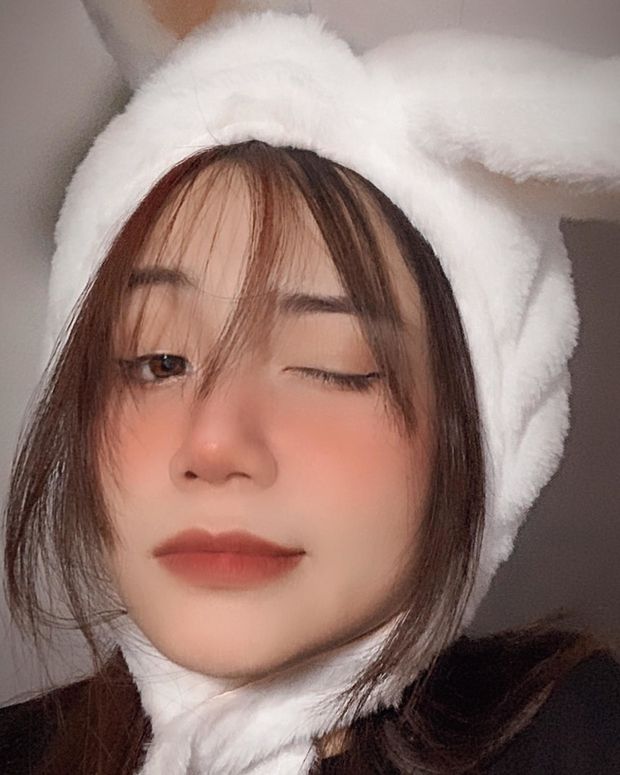Asian Vietnamese Selfie - Lại Nguyễn Quỳnh Vy