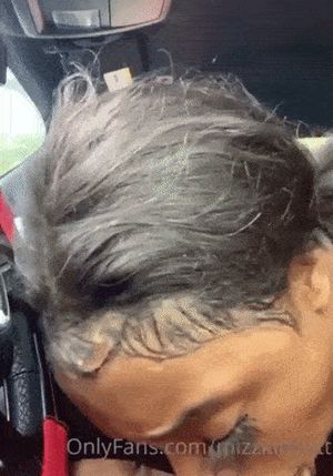 KittKat Tongue Action