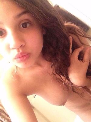 amazing teen selfie with tits