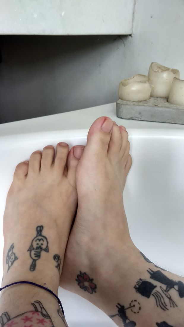 Tiny feet