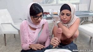 Mia and Juliana pray for cum