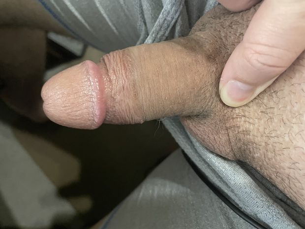 Contact my KIK csp689 if you live in Tampa and want to suck me.