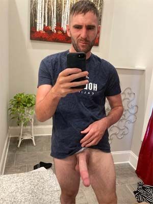 Daddy with a long cock under sport tights in West Valley UT