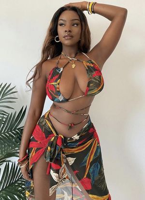 Ebony queen with sum big beautiful boobs