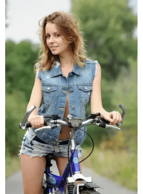 Russian mountain bike babes are hot