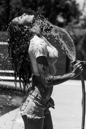 fotos de gostosas com pouca roupa