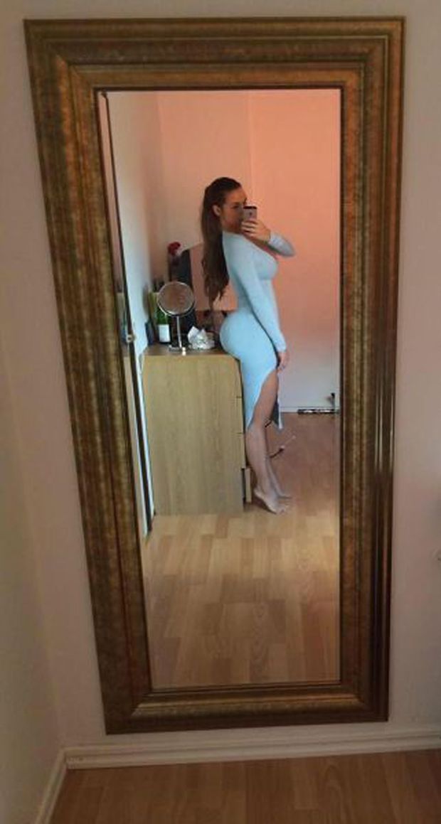 fotos de gostosas - cameltoe downblouse nipslip