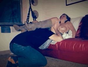 Wife gets pussy sucked by her boss for the first time