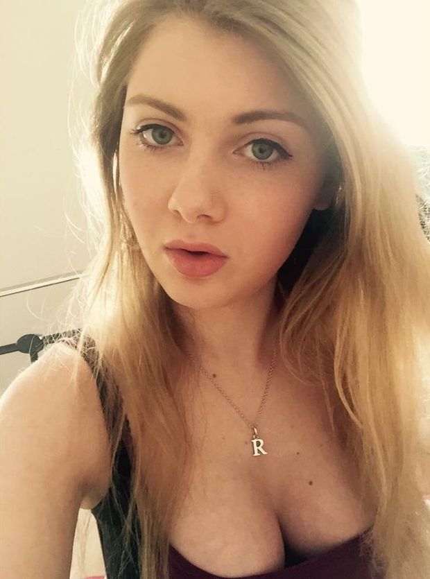 blonde selfie tits