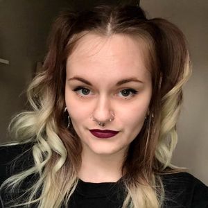 blonde seductive selfie