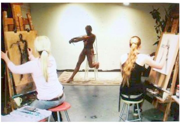 public naked posing for classes
