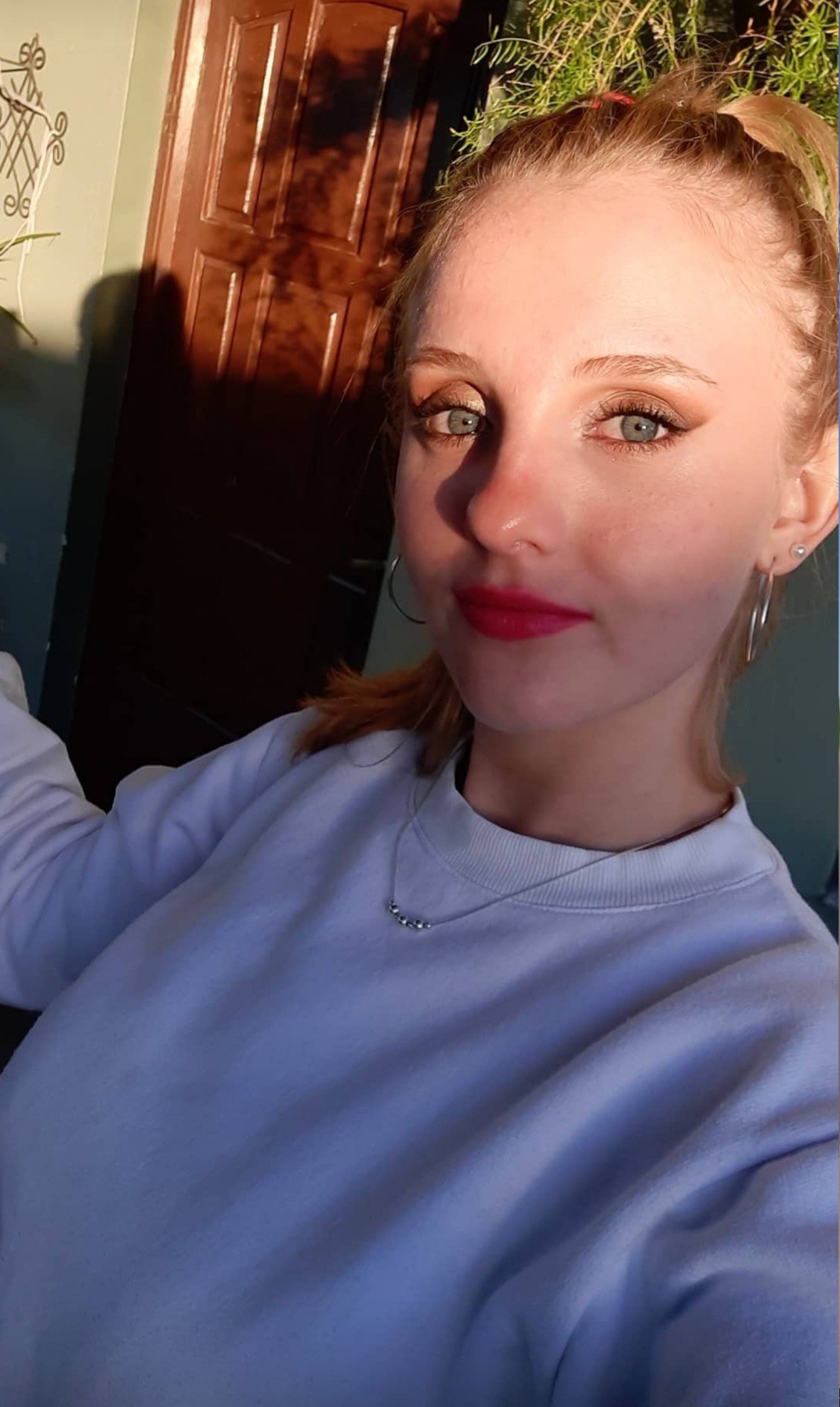 Ops, the sun on my pretty face