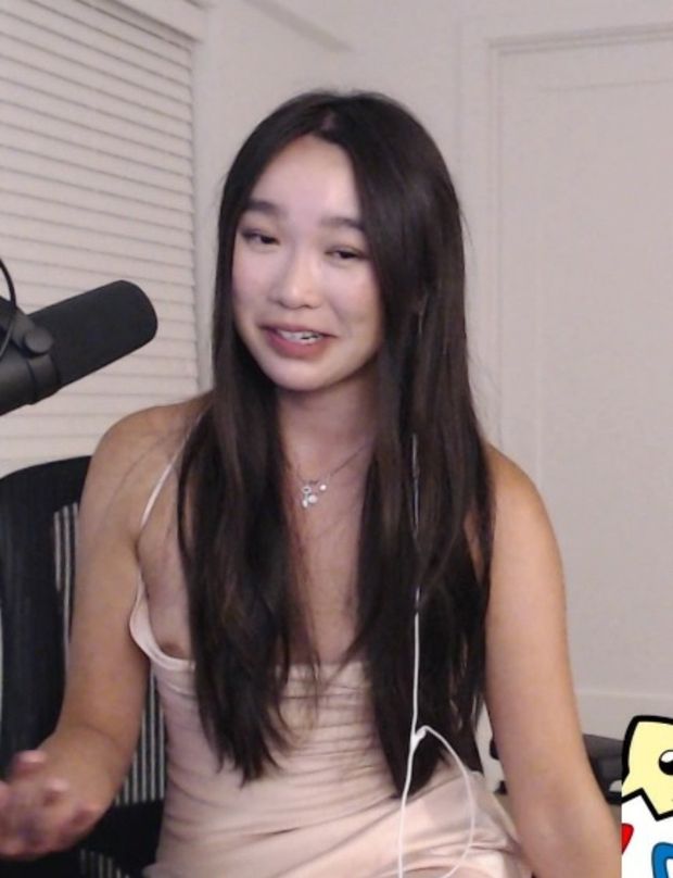 Lisabby nip slip