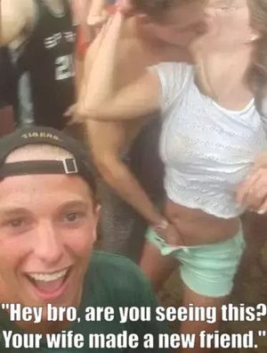 My friend send me a pic at the festival, while i was getting drinks.