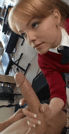 Redhead handjob (who is she please?)